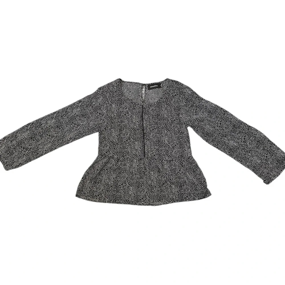MINKPINK Black Peplum Long Sleeve Blouse - Picture 7 of 7